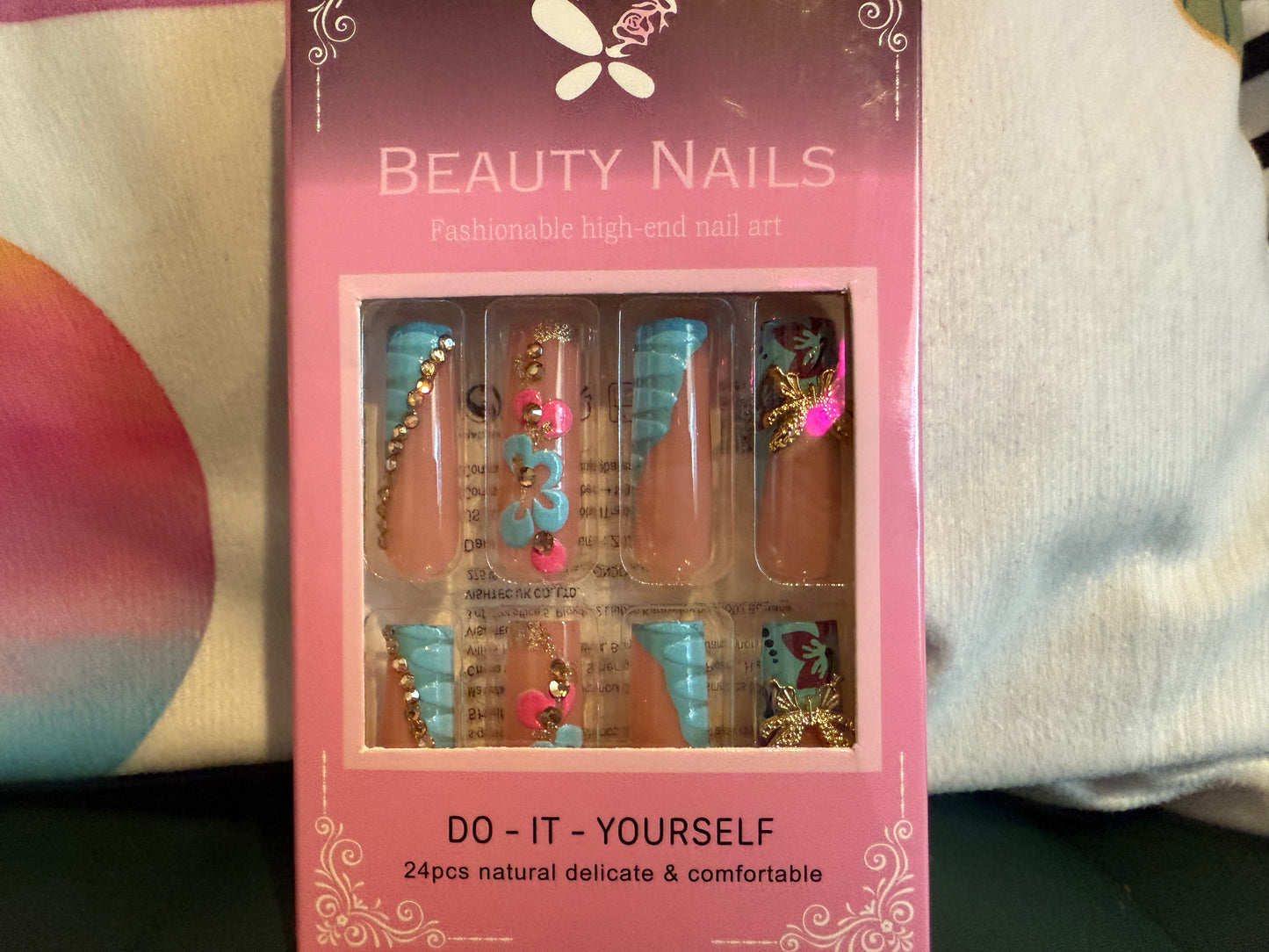 Beautiful Butterfly 24pcs Nail Set