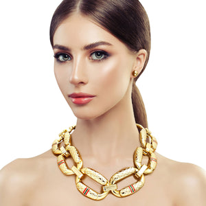Open image in slideshow, Gold Chunky Quilt Texture Link Chain
